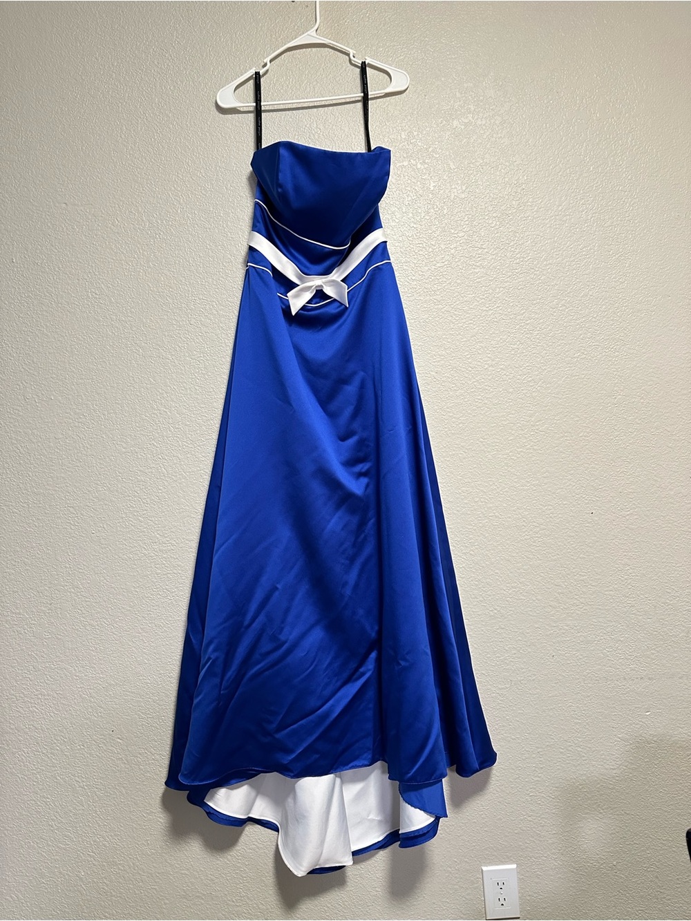 Alfred Angelo Royal Blue Strapless Formal Dress – Size 12 (Runs Small).